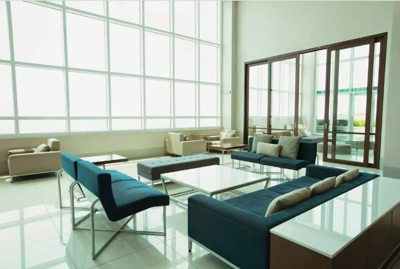 Amora Suites At The Beacon Makati Manille Extérieur photo
