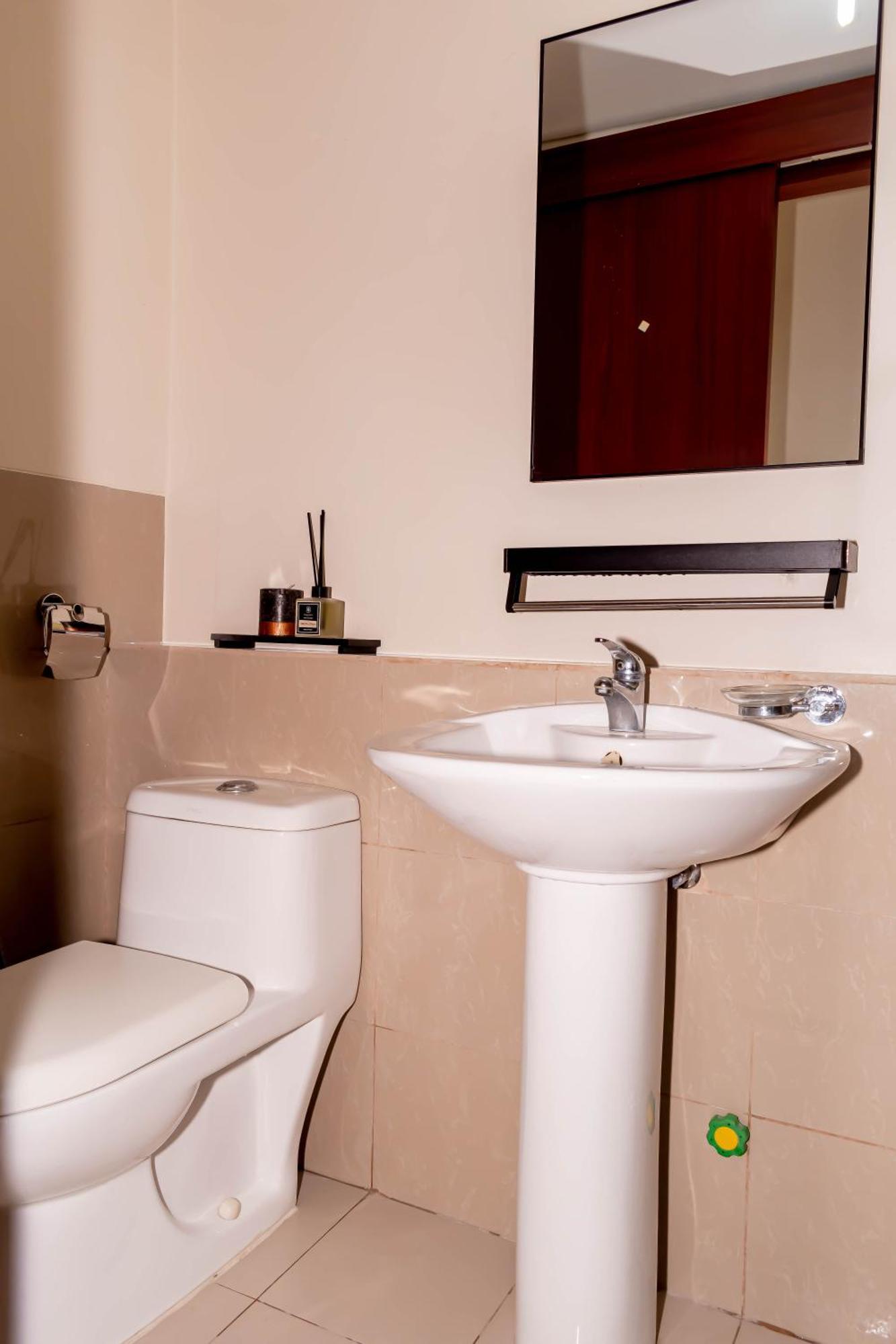 Amora Suites At The Beacon Makati Manille Chambre photo