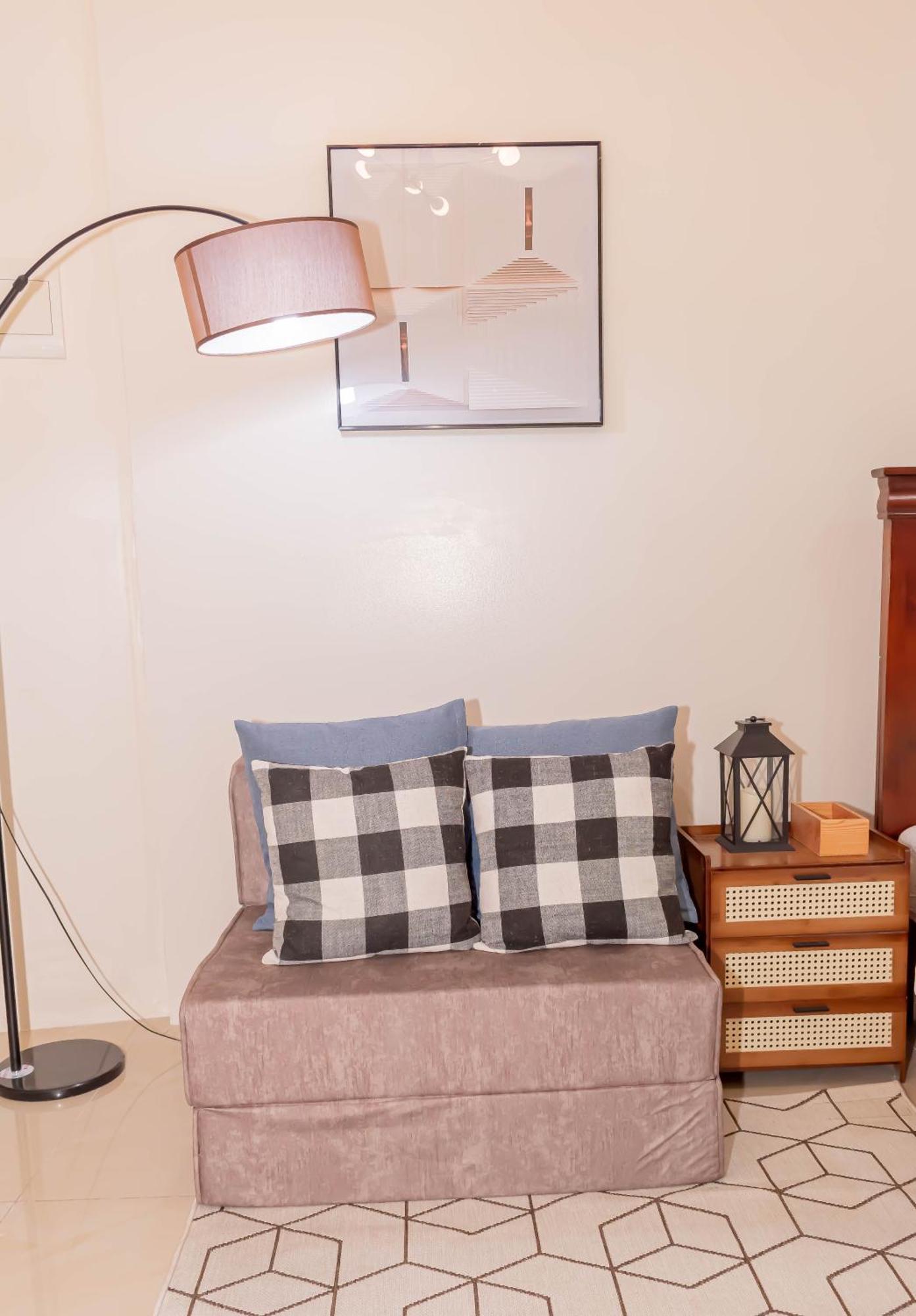 Amora Suites At The Beacon Makati Manille Chambre photo